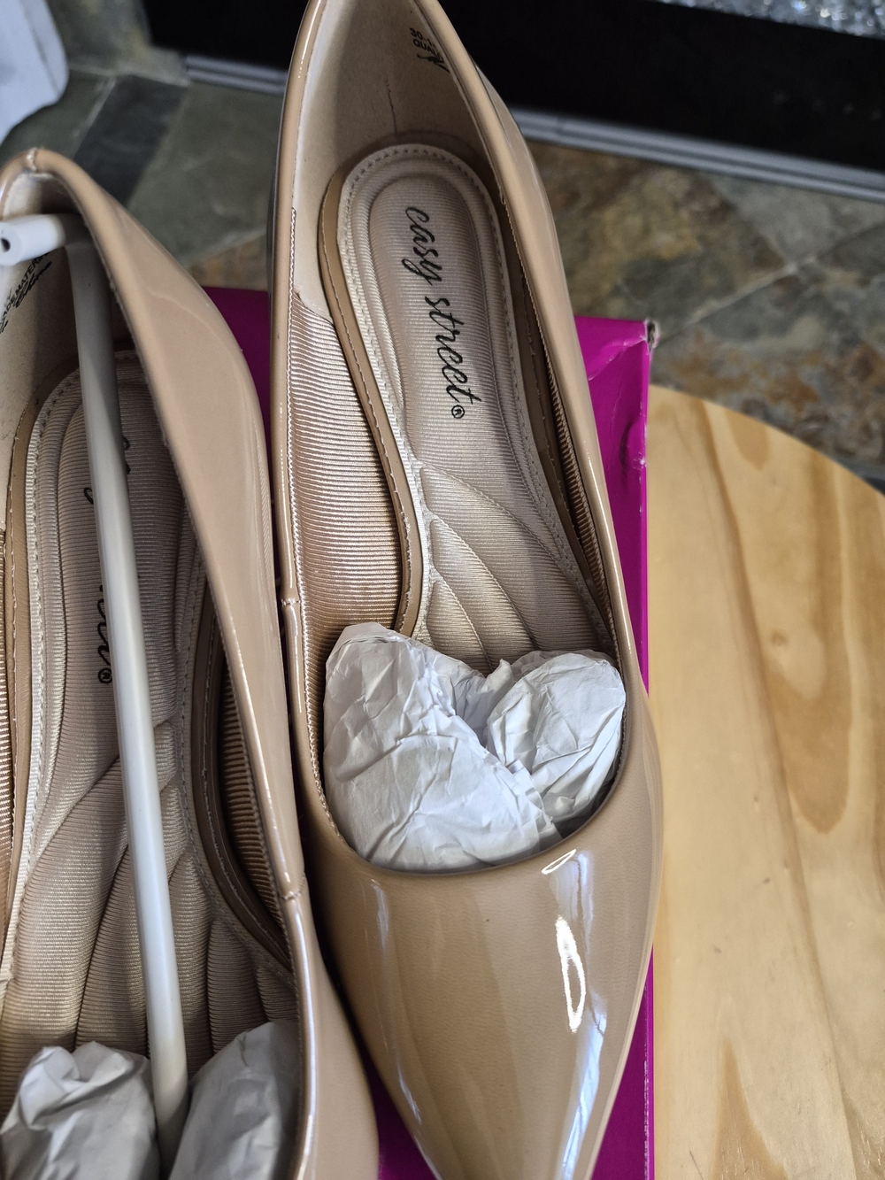 easy street Nude Patent Pointe Pump - Picture 6 of 7
